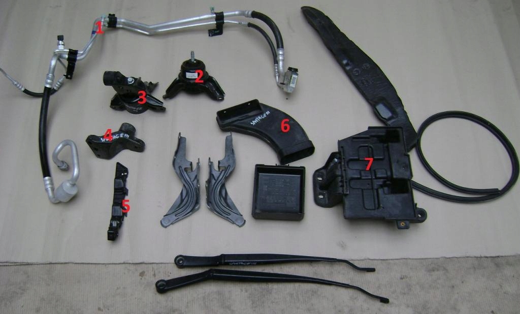 фото №1, Рычаг дворники направляющая бампера kia sportage iii