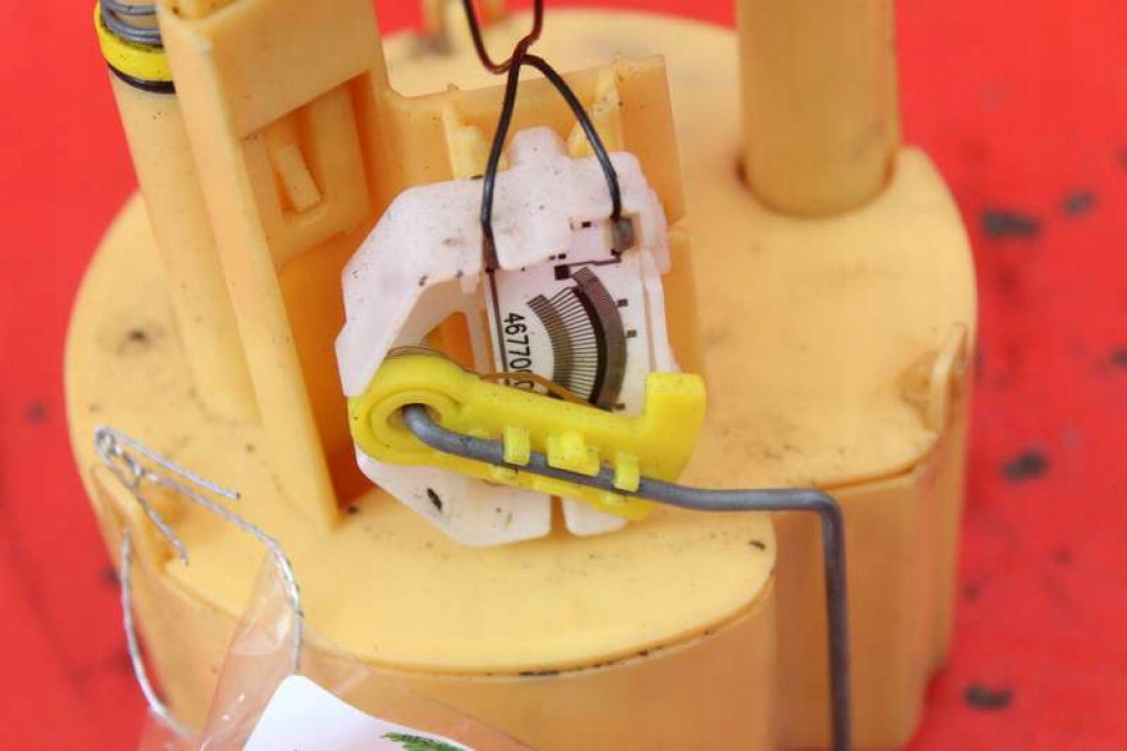 фото №2, Датчик рівня пального renault clio 3 iii 1.5 dci 68 km 05-09