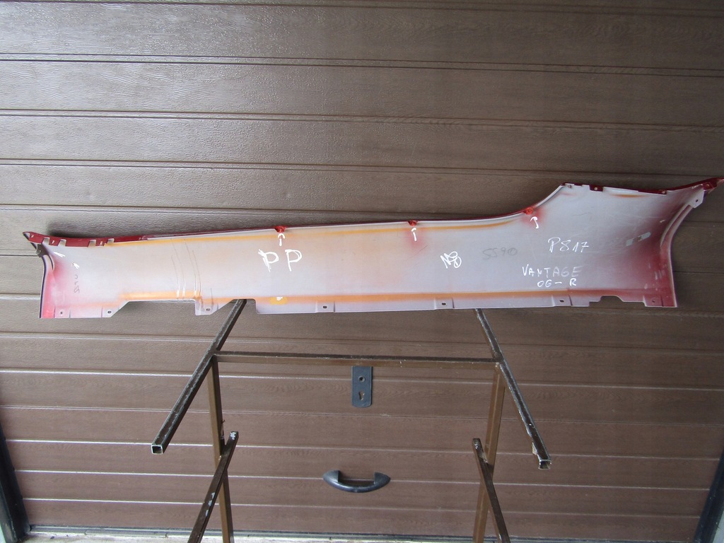 фото №7, Молдинг порог правая aston martin vantage 05- порог