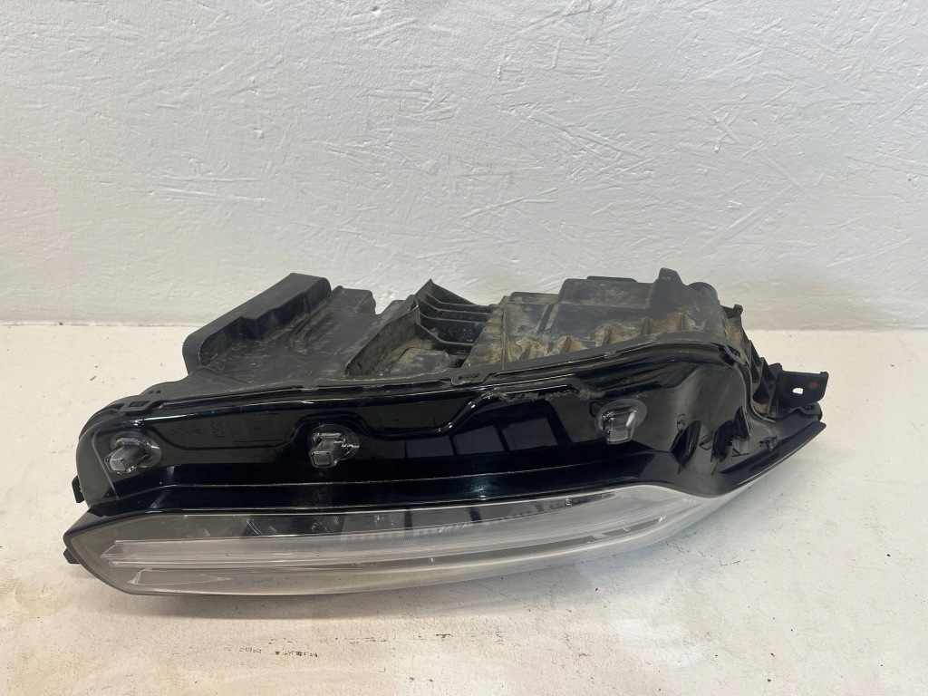 Volvo xc90 фара правий full led 15 - 22 Оригінал