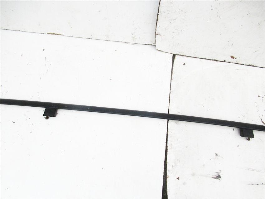 Рейлинг крышный правый  mercedes vito 1996-2003 год Оригинал