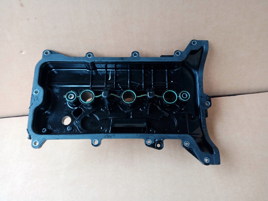 фото №4, Dacia sandero, renault clio 1.0 кришка клапанів