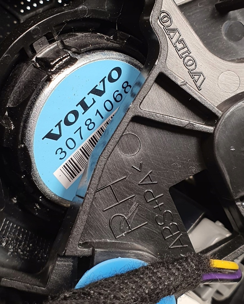 фото №6, Треугольник защита зеркало динамик правая volvo v60 i