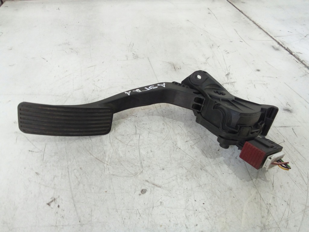 фото №1, K512 педаль газа opel astra j 13252704