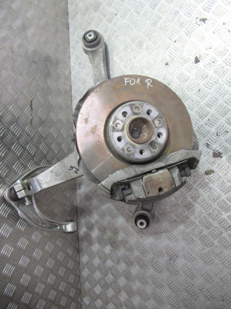 фото №1, Bmw 7 f01 lift 4.0d права поворотний кулак важіль гальма