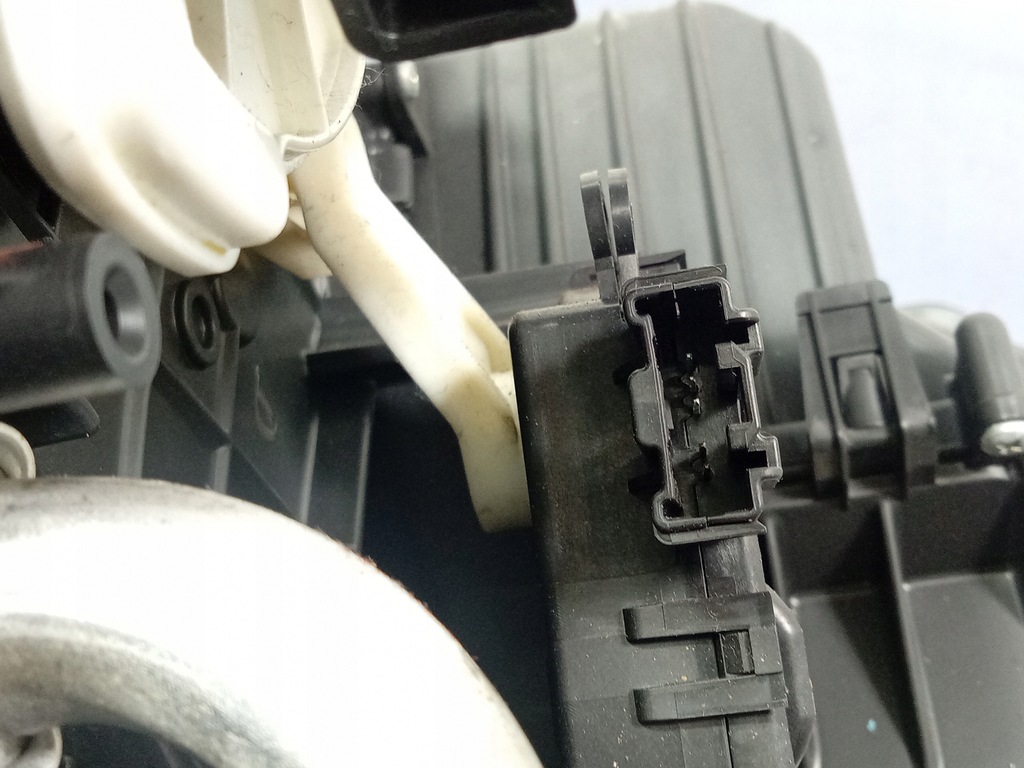 фото №10, Mazda 3 iii bm 2.0 16v обігрівач bjs9a eu