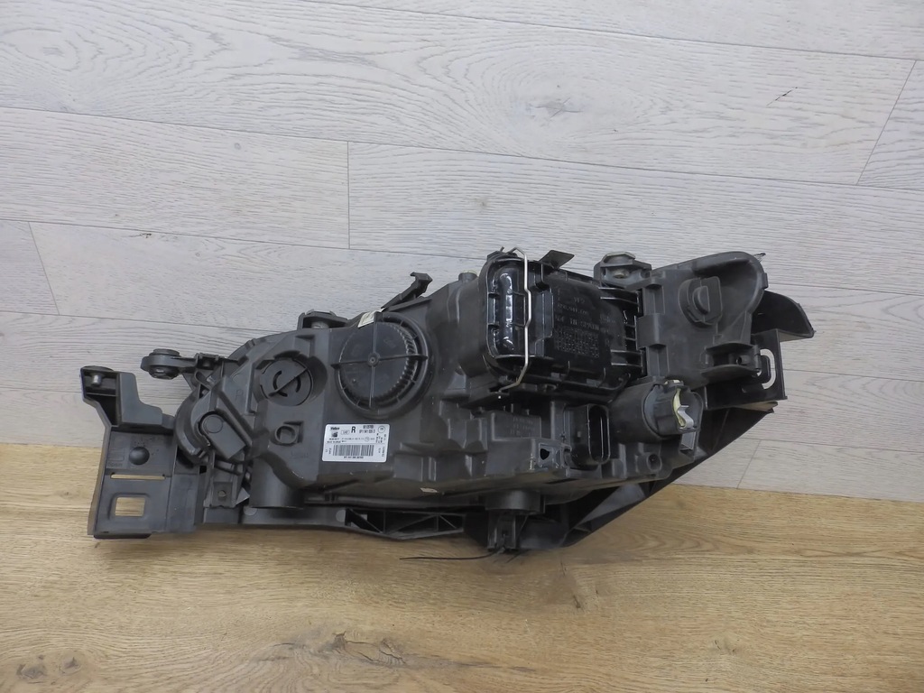 фото №9, Лампа передня права звичайна + напрямна seat ibiza v arona nr. 6f1941006