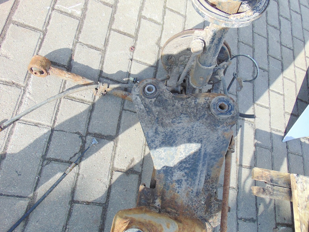 фото №10, Балка oś подвеска задняя подрамник suzuki liana 2wd hb хэтчбек тормозные барабаны abs eu