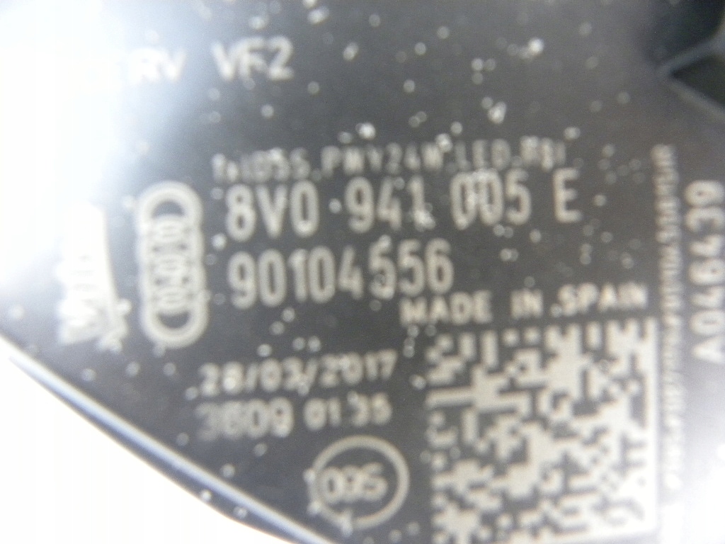 фото №6, Audi a3 xsenon led лампа перед lew сторона