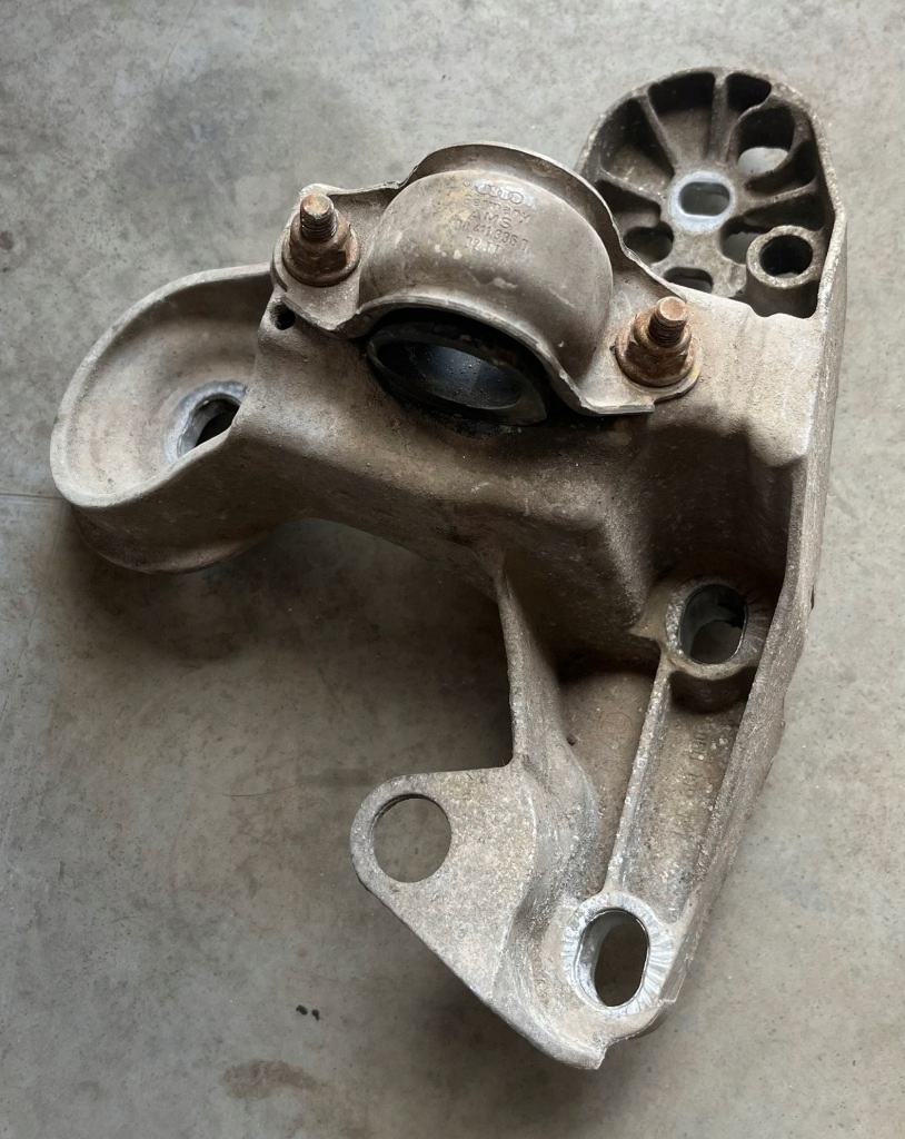 Купити Ліва кронштейн двигуна кронштейн audi a4 b6 b7 8e0199351