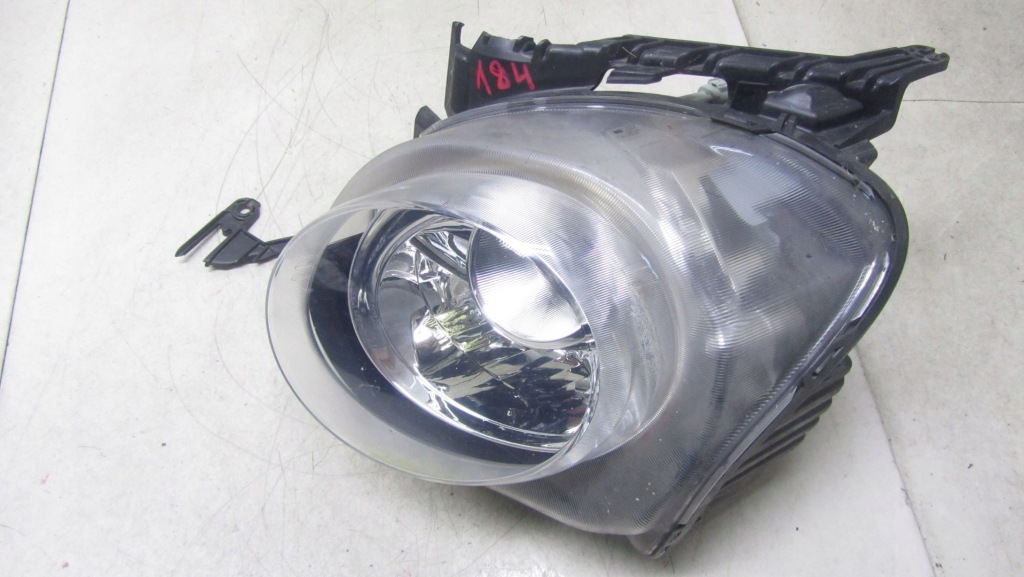 фото №1, Nissan juke f15 lift лампа левая перед 26060bv80a 14-