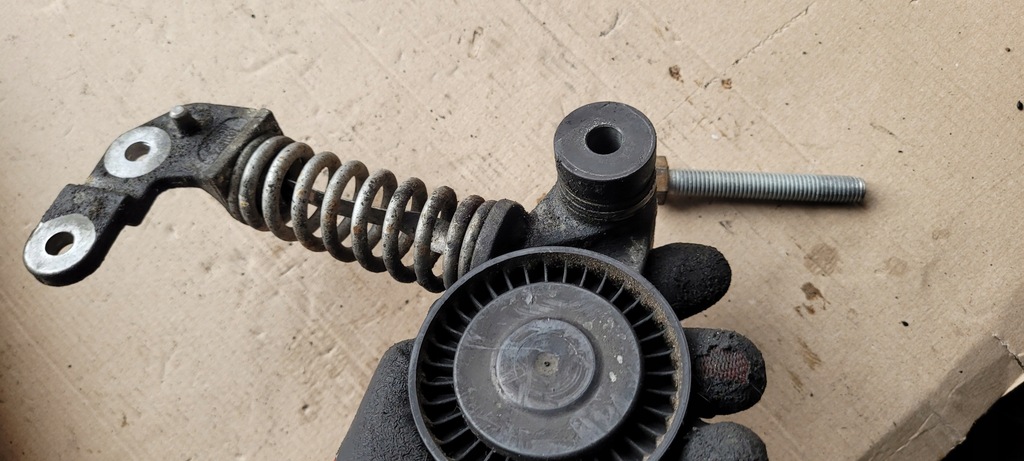 фото №8, S7 4g a7 натяжитель ремень ролик 4.0 tfsi 079903133bg s6 c7 a6