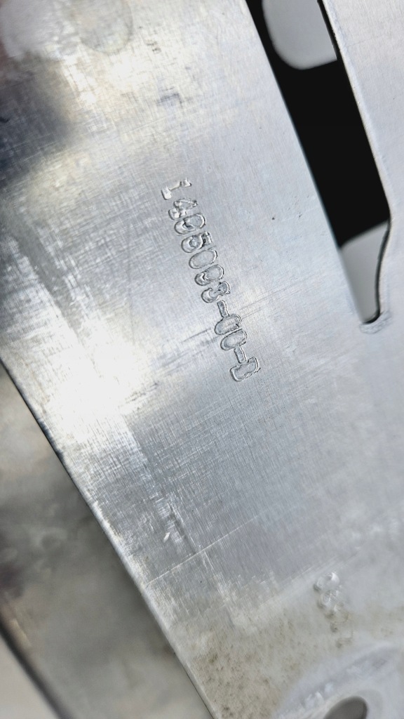 фото №6, Підсилювач верхній бампера tesla model y 1495093