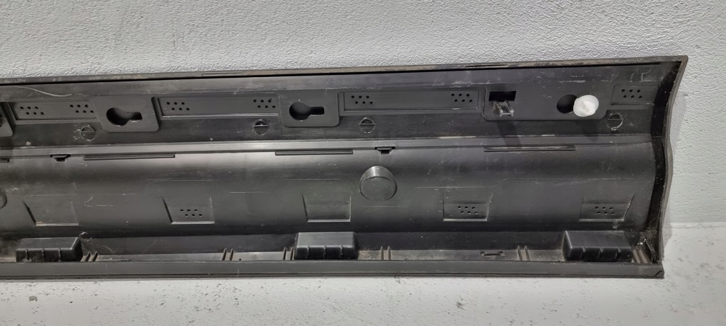 фото №9, Молдинг дверь правый перед volvo xc40 17-