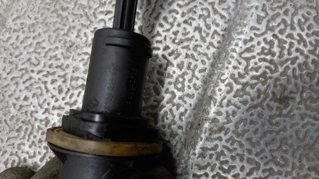 фото №3, Помпа сцепления renault vel satis i 03r 2.0b hb 8200019602