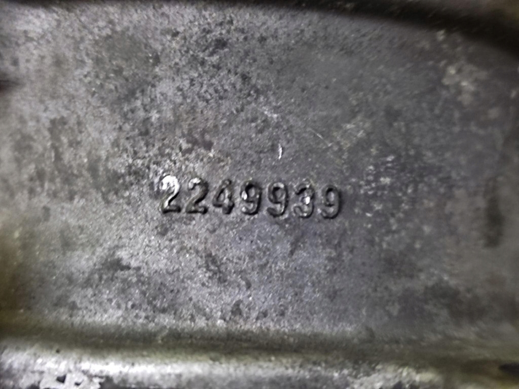 Bmw e46 2.0 d насос вакуум 2249939 Недорого