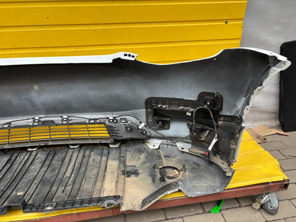 фото №10, Tesla model y бампер перед kompletny ppsw 2024r.