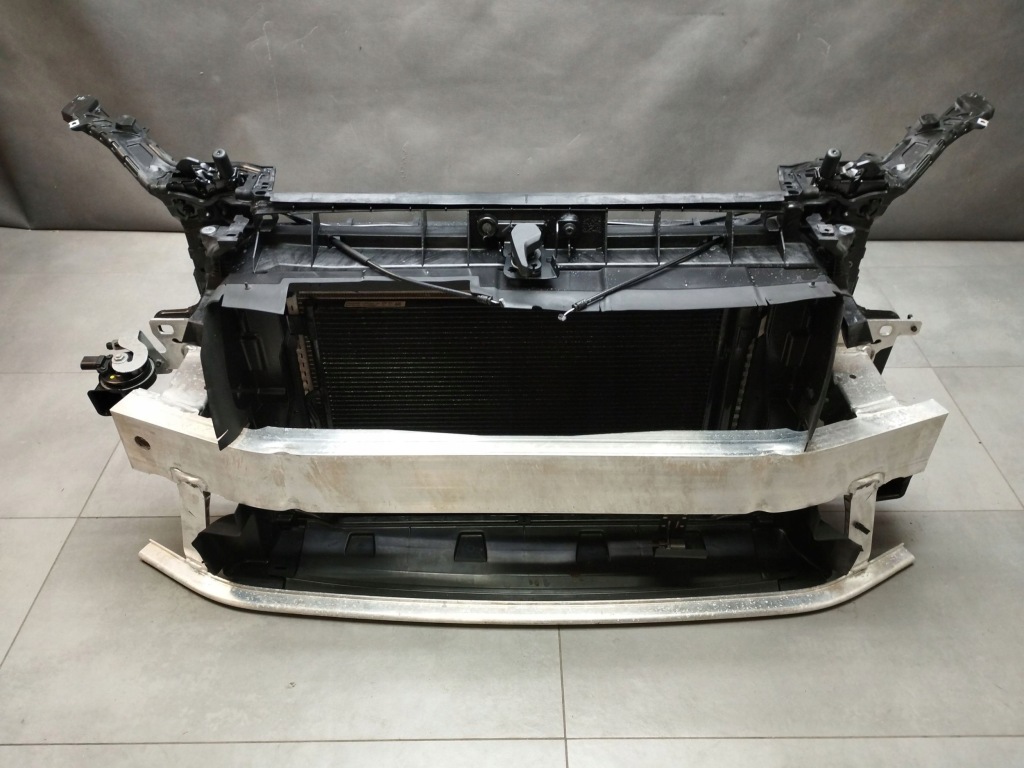 фото №1, Audi q3 f3 83a pas передний радиатор вентилятор 5q0816411as