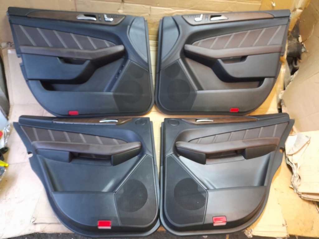 фото №1, Оббивка обшивка двері kpl mercedes gle w166