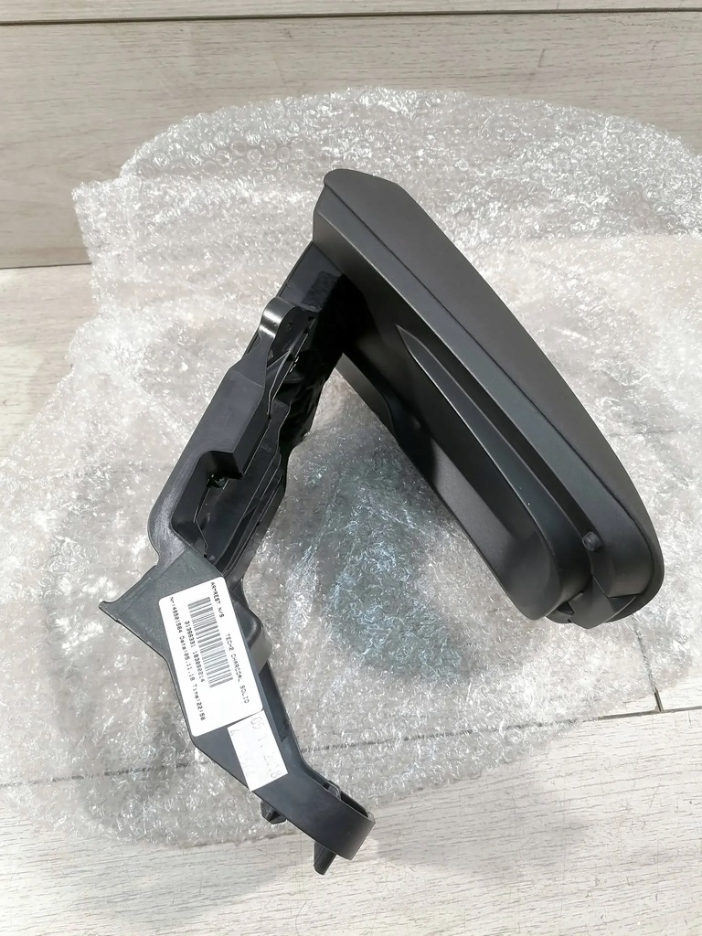 фото №5, 7889. volvo v40 ii подлокотник 31366331