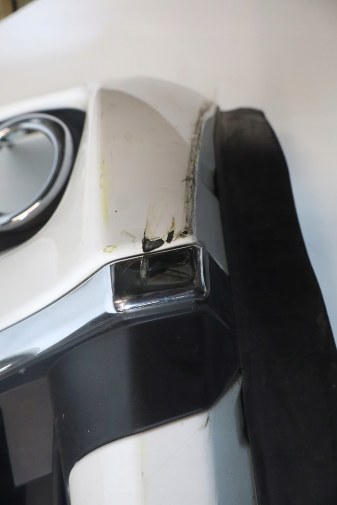 фото №11, Бампер передний toyota yaris iii lift 040