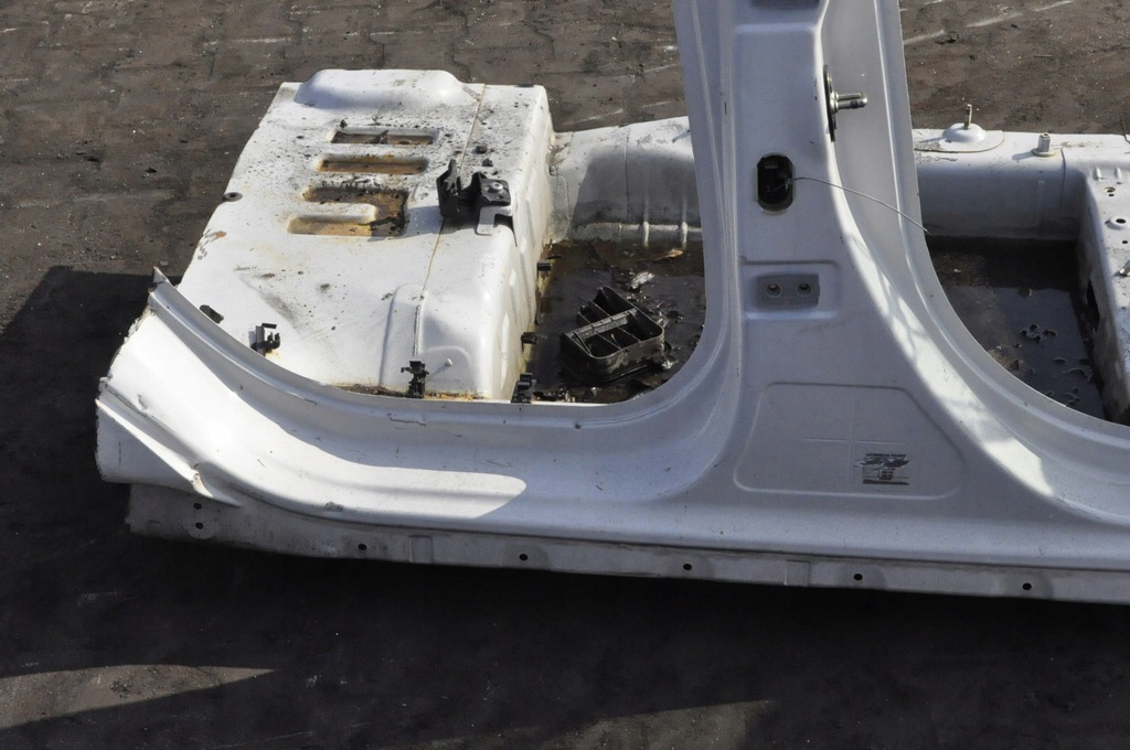 фото №2, Peugeot 2008 i блок двигателя порог правый