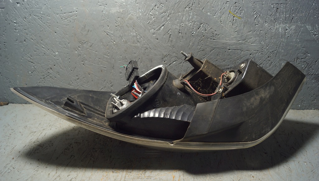 фото №10, Лампа левый задняя mg 6 hb