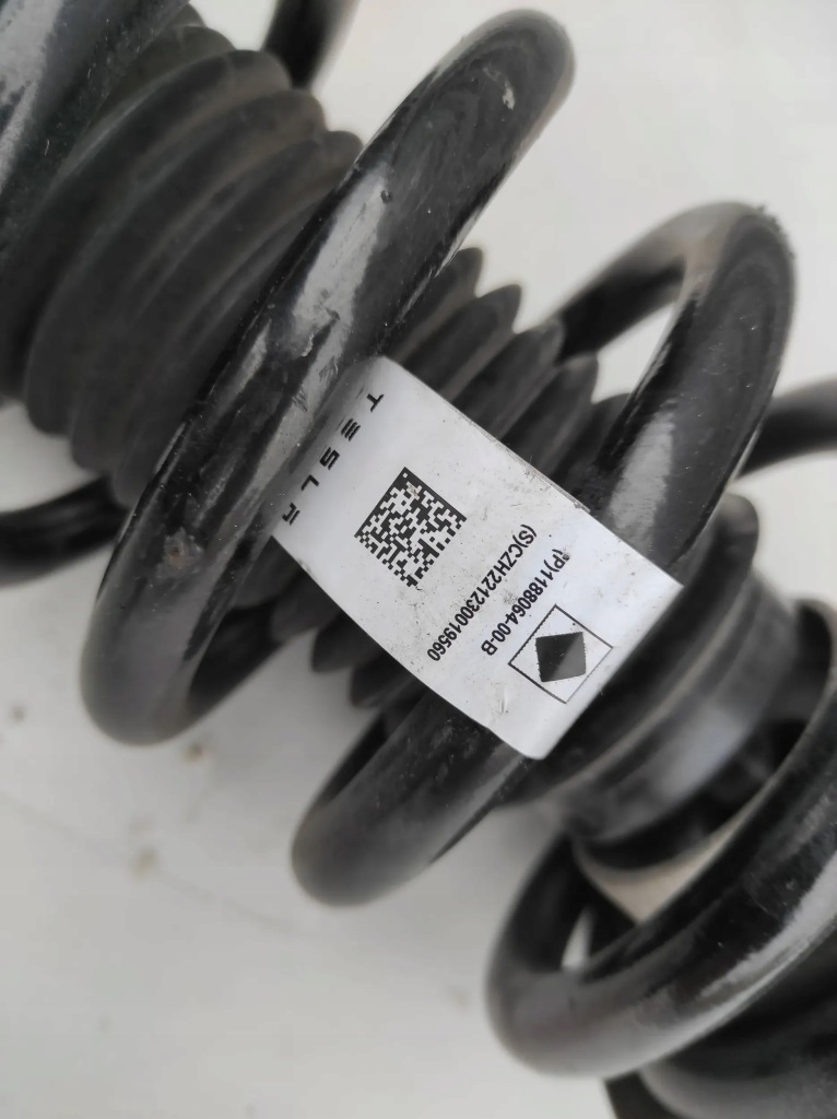 Амортизатор перед передний правый tesla model y Доставка