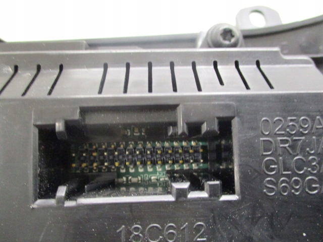 фото №13, Ford focus mk3 рамка панель кондиционера