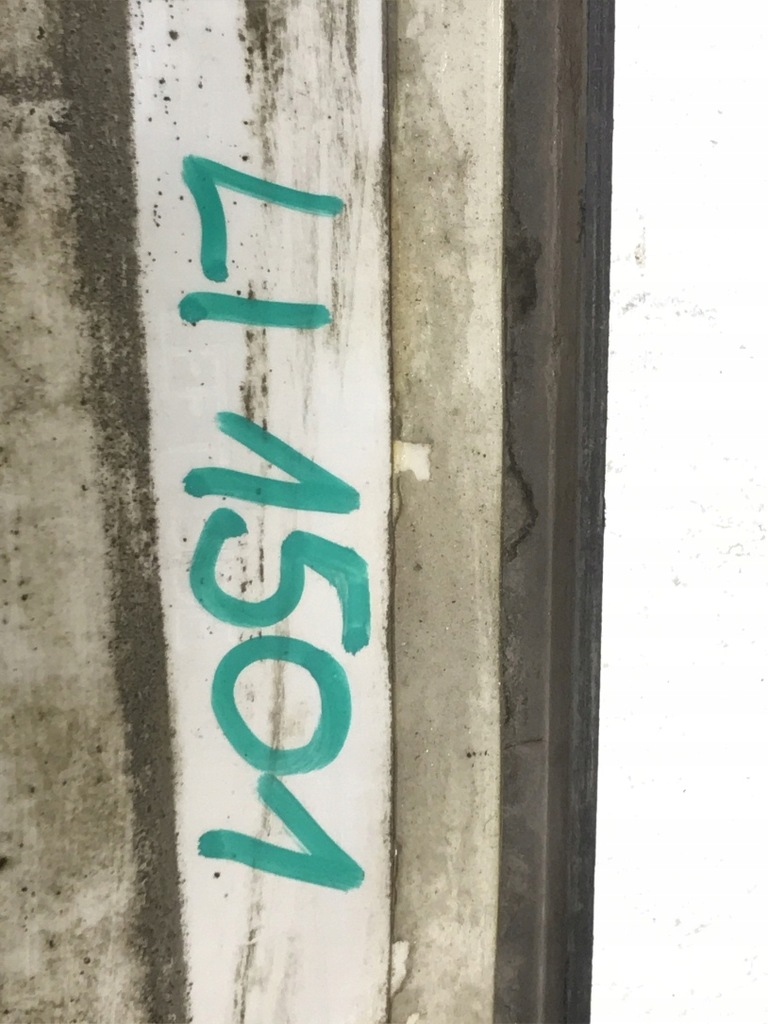 фото №9, Молдинг дверь левая задняя с датчиком tesla x