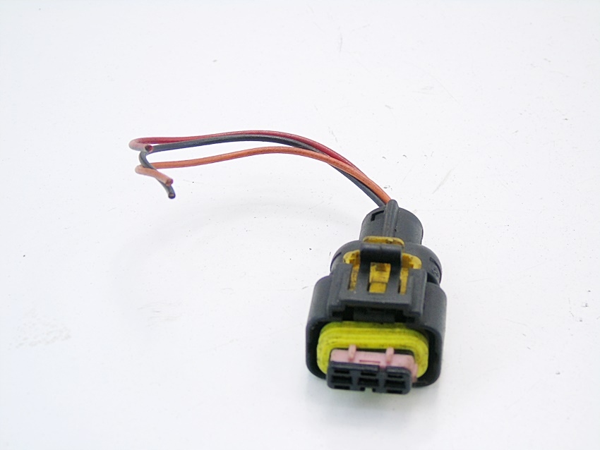 фото №1, Штекер колодка 1.3 cdti corsa c meriva ignis combo