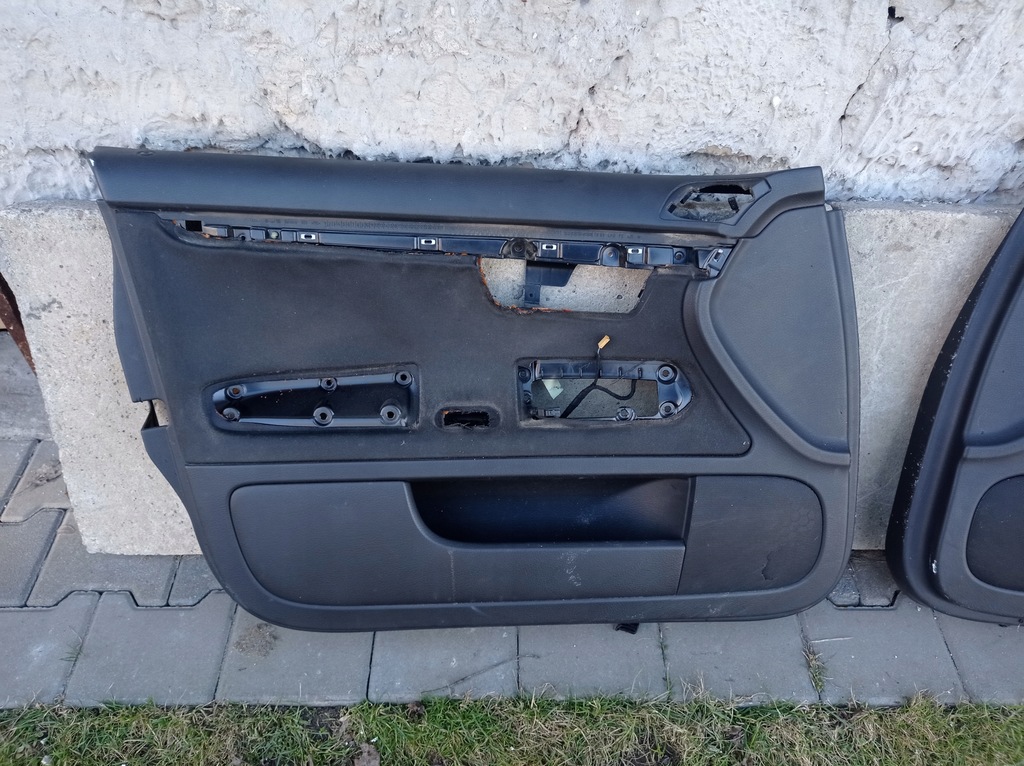 фото №1, Audi a4 b6 b7 - обшивка дверь левый перед