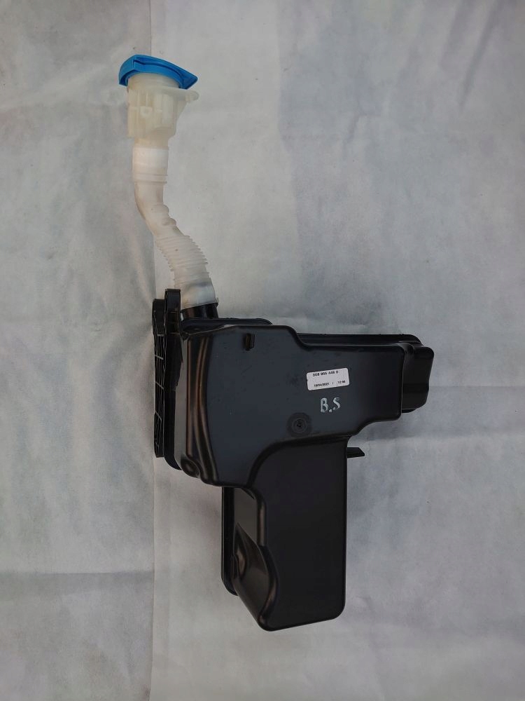 фото №1, Бак омывателя vw arteon