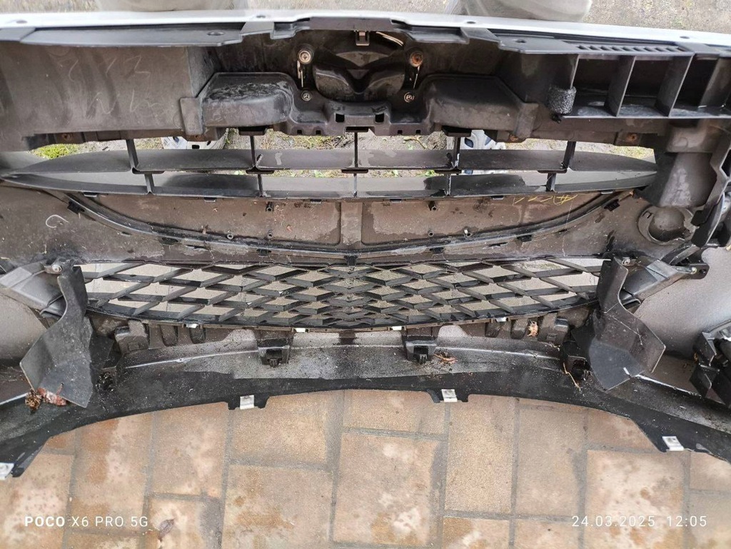 фото №9, Mazda 5 ii cw перед бампер , передний kompletny белый