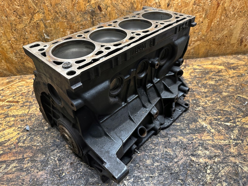 фото №6, Блок двигуна dół wał поршні renault megane iii 2.0 tce rs f4r 870 180km