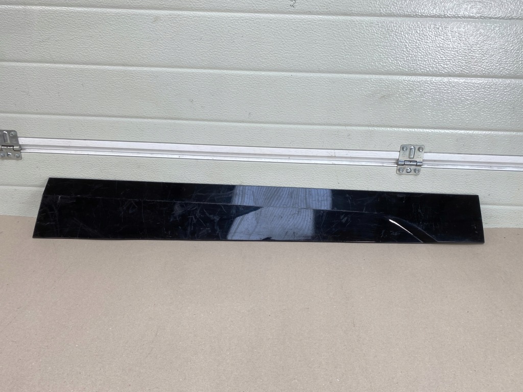 фото №1, Молдинг дверь правый перед накладка bmw ix i20 8497328