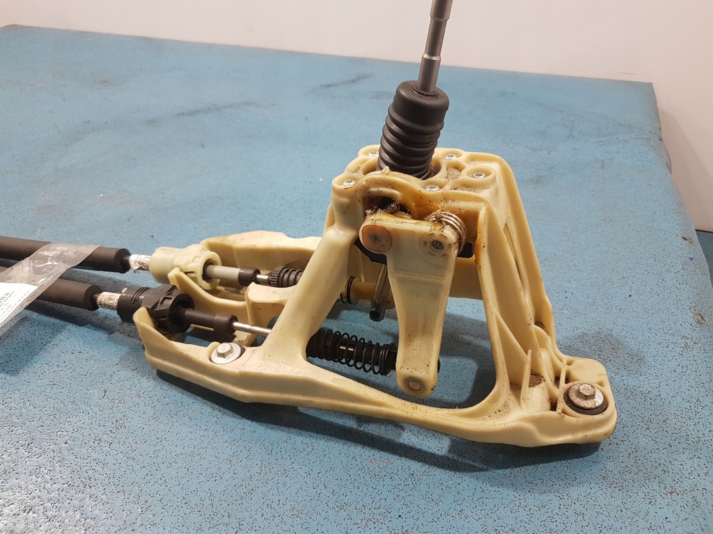 фото №9, Mercedes w169 домкрат переключения передач