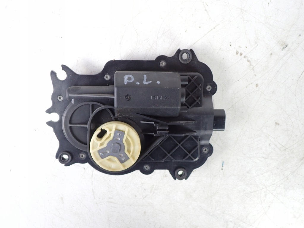 фото №1, Доводчик дверь левый перед audi s8 d3 5.2 fsi 4e0837059