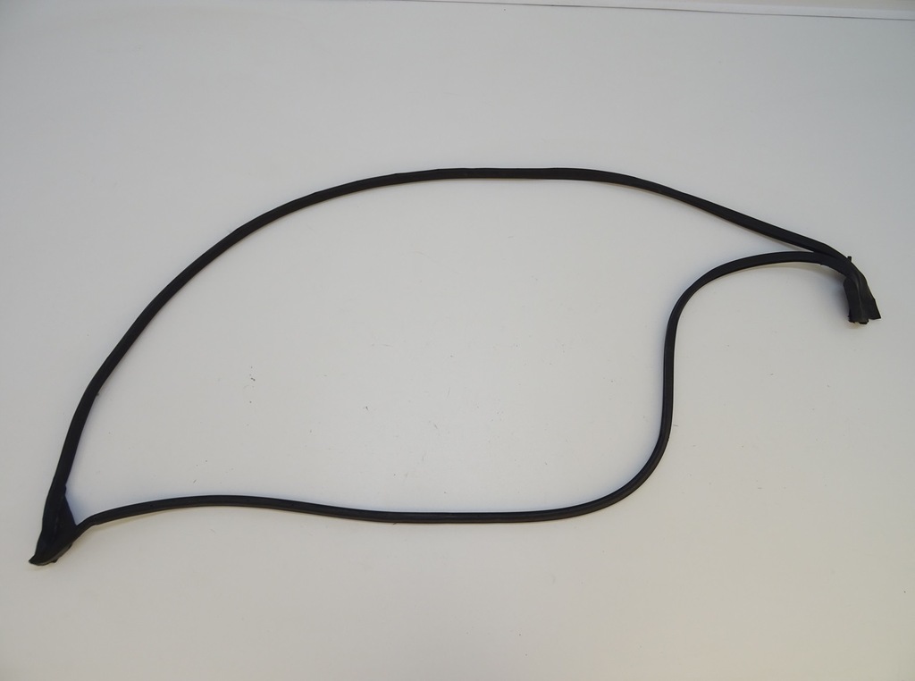 фото №1, Corvette c5 прокладка двері правих права пасажира гумовий елемент