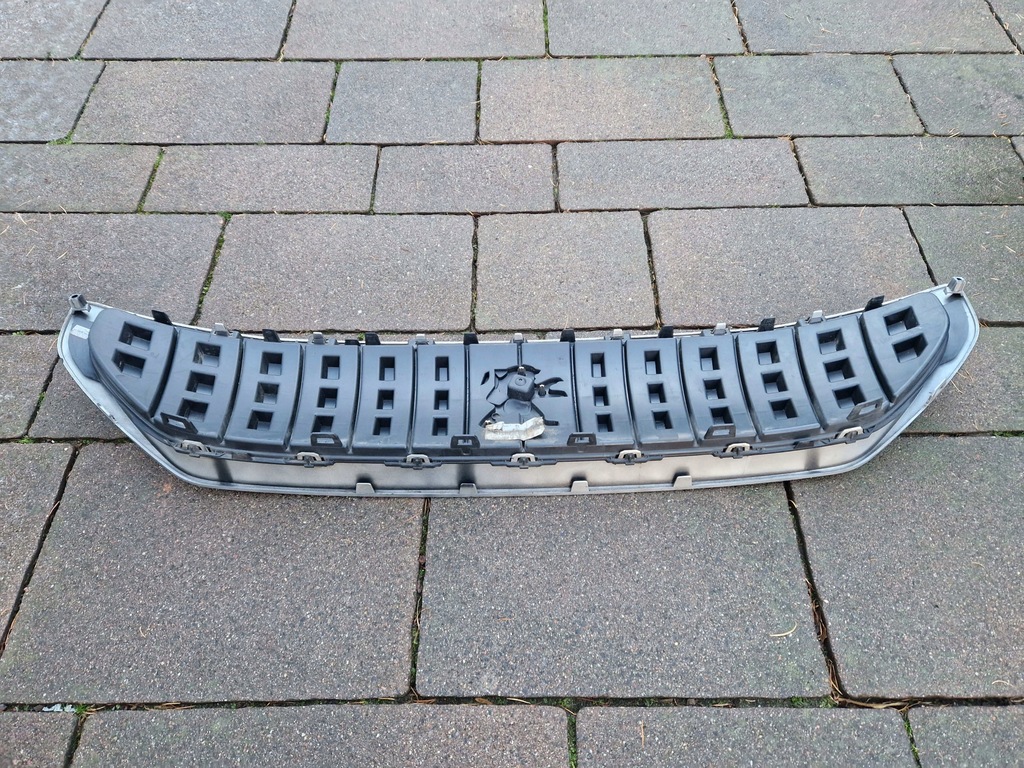 фото №10, Peugeot expert iii traveller решётка радиатора бампера передний 9811710477 16-2023