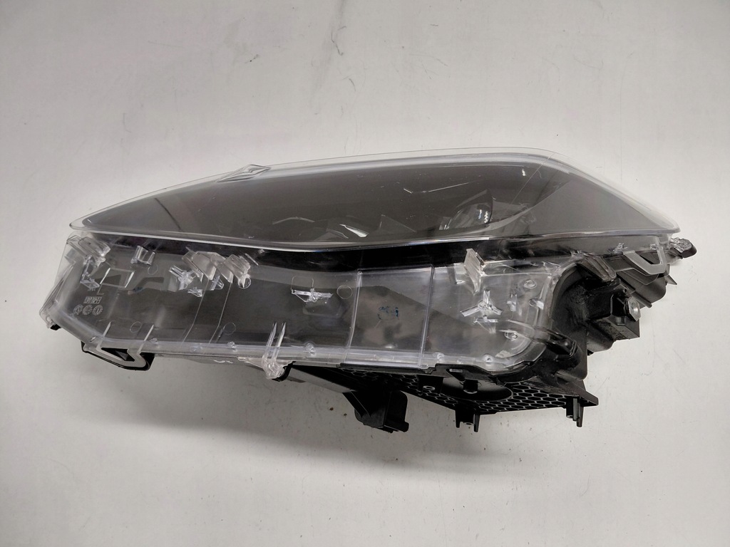 фото №7, Toyota yaris cross full led версия bez модуля лампа левая