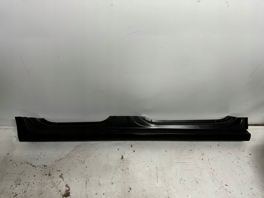 фото №1, Skoda rapid 5j toledo правый порог блок двигателя новый oryg !