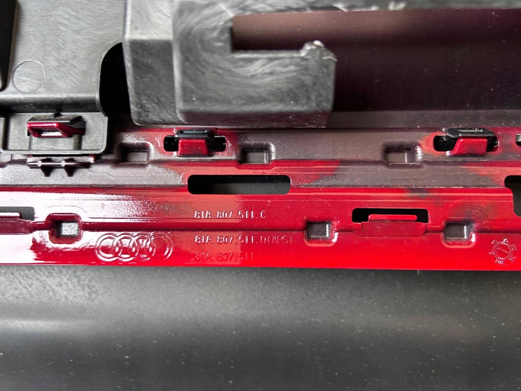 Audi q2 81a lift s-line бампер задня 81a807521 r 81a807511 c d e Зі Шроту