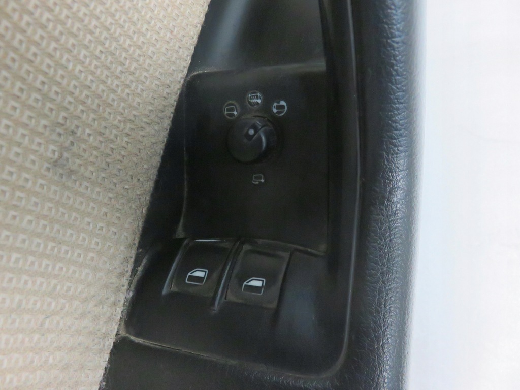 фото №7, Обшивка левый передний audi a3 8p 3d