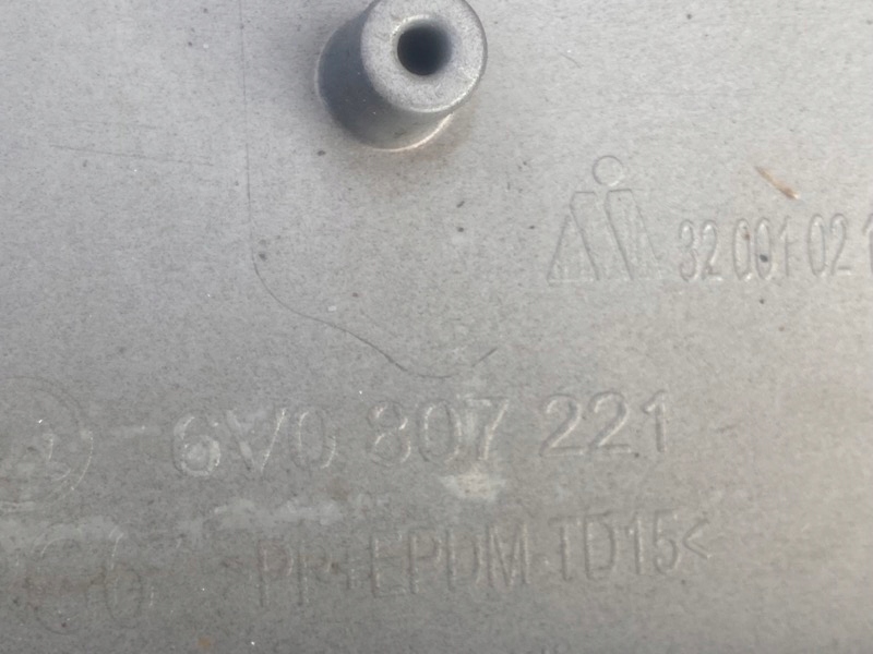 фото №7, Skoda fabia iii 3 6v0 бампер перед передній