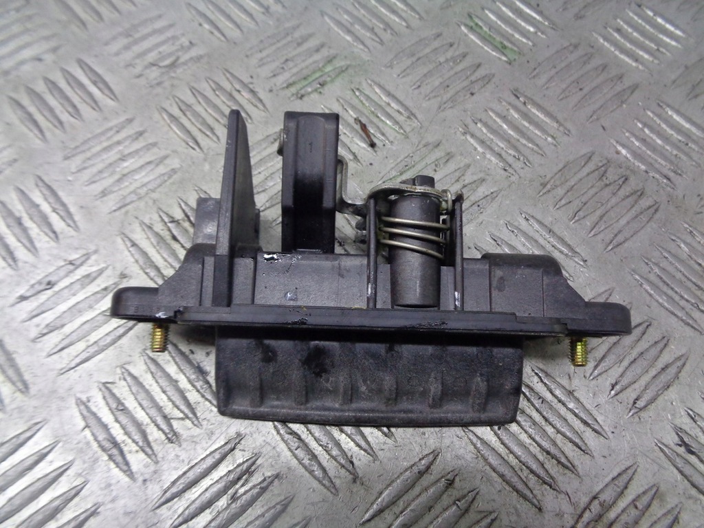 фото №2, Ручка крышки багажника mazda 3 bk