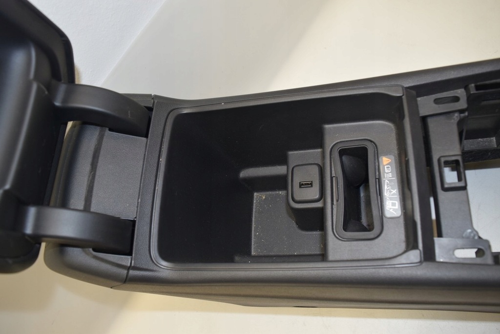 фото №6, Opel insignia b туннель средний подлокотник