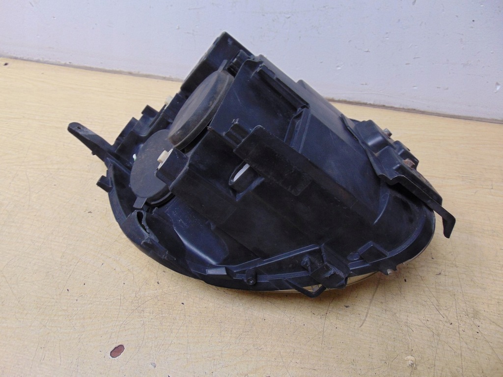 фото №13, Лампа правая перед alfa romeo mito 89101887 europa