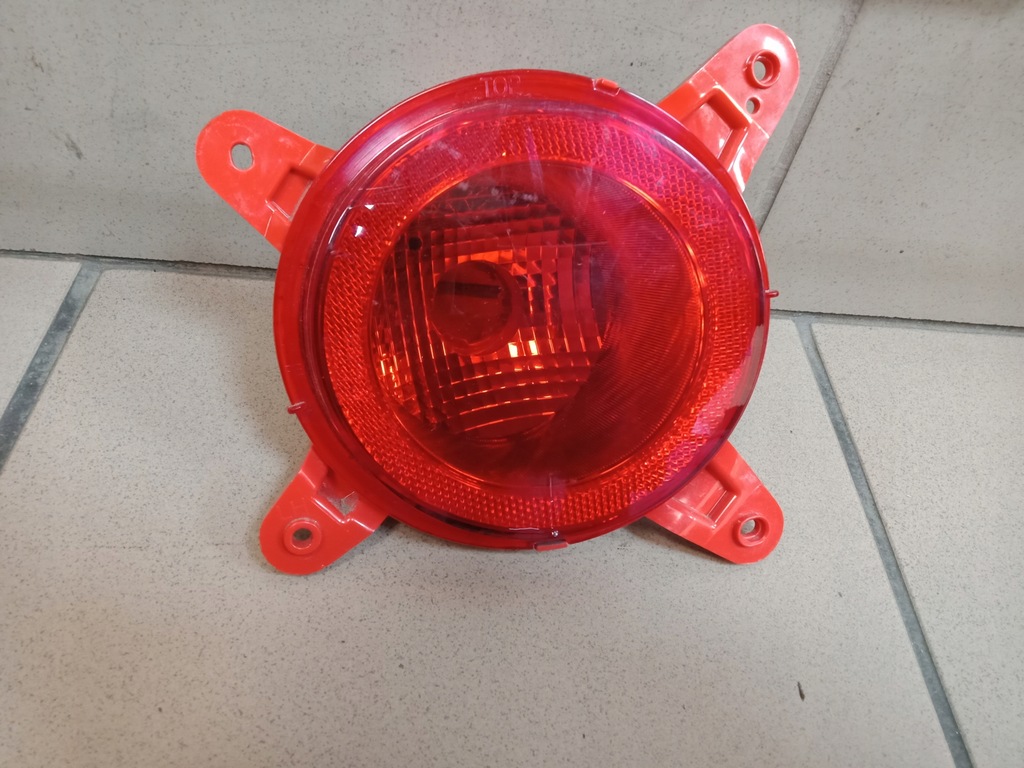 фото №16, Hyundai i10 2 ii lift 16- лампа противотуманная задняя