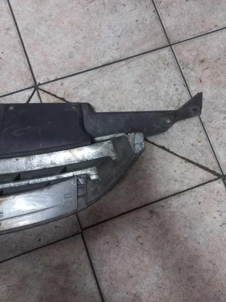 фото №8, Kia carens 02-06r решітка радіатора ok2ef50710